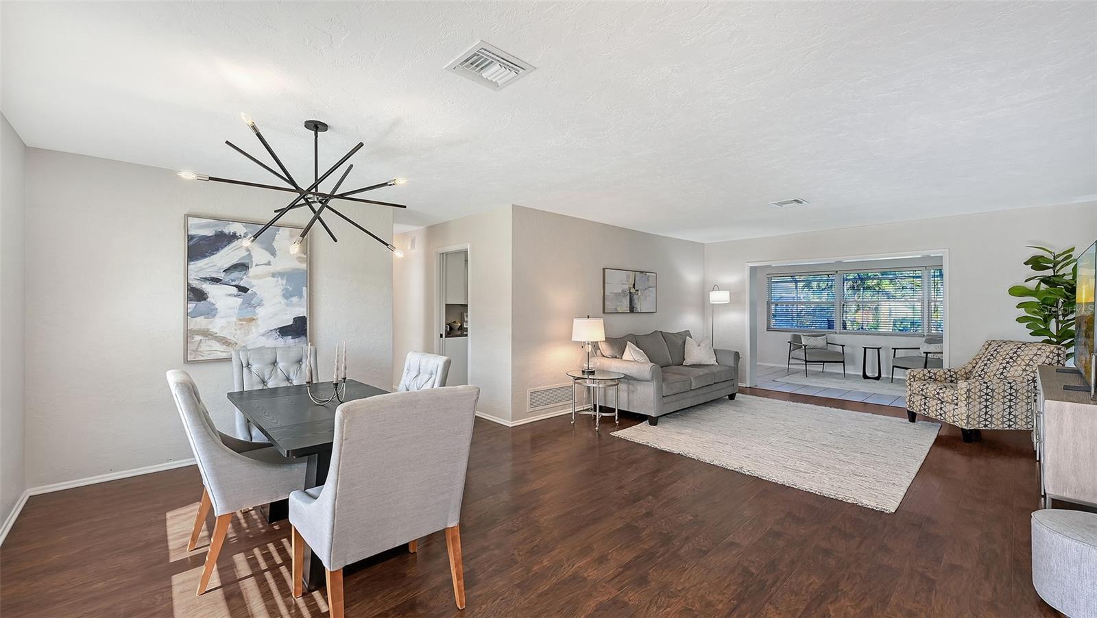 GULF GATE WOODS - Residential