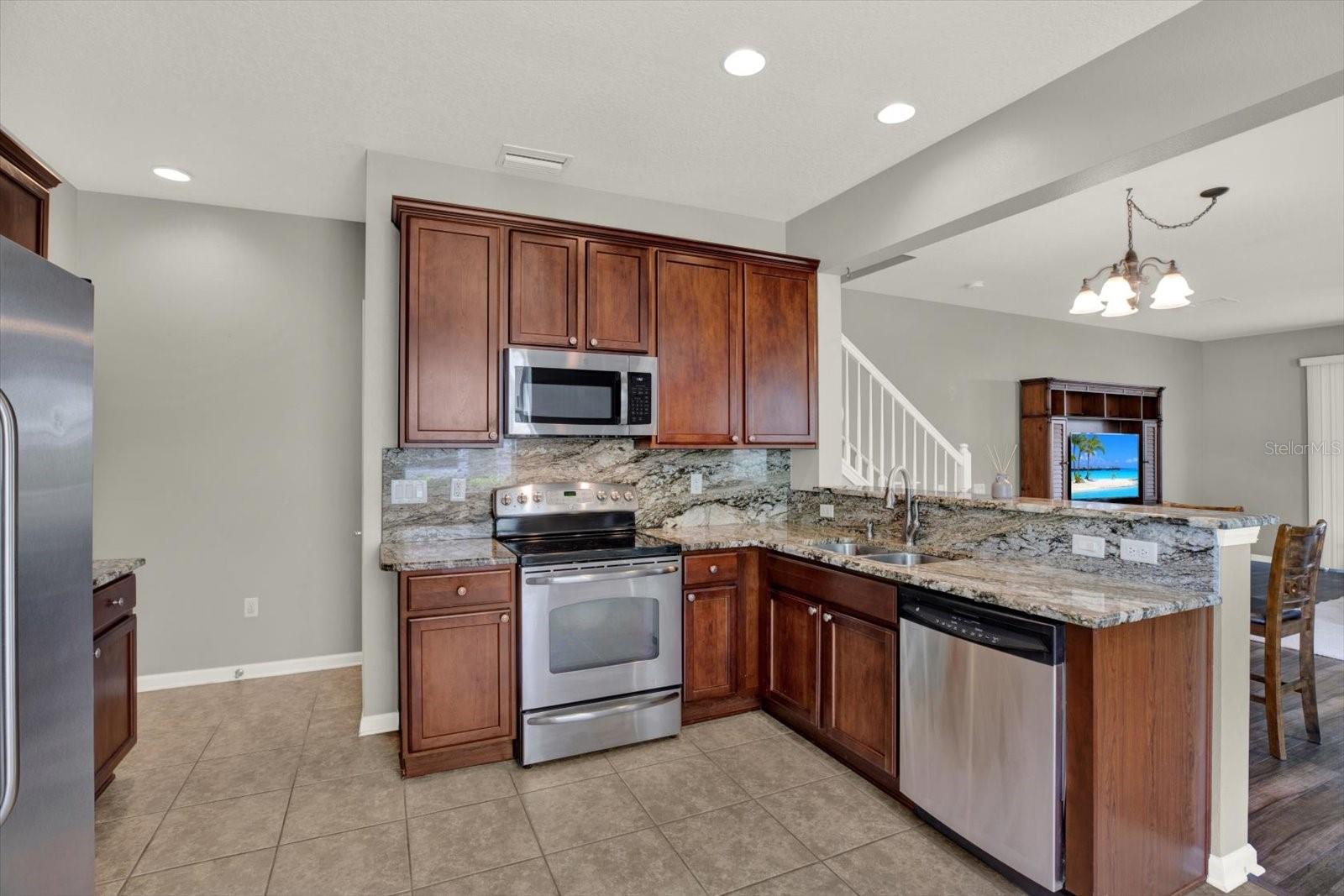 VENTURA BAY TWNHMS - Residential