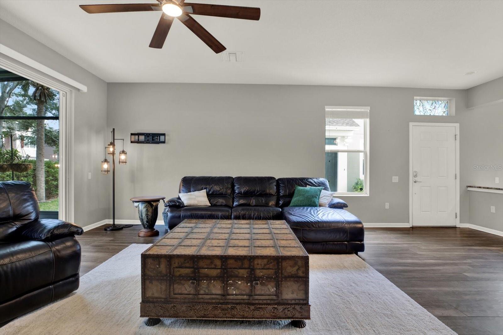 VENTURA BAY TWNHMS - Residential