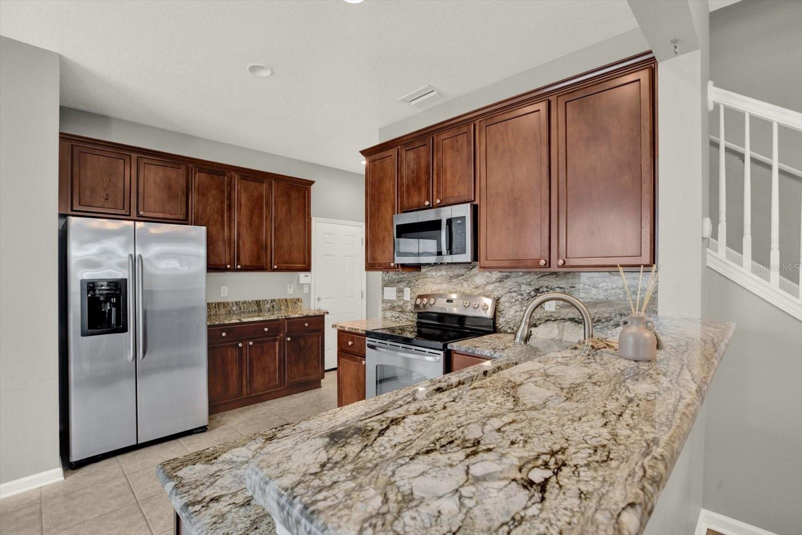 VENTURA BAY TWNHMS - Residential