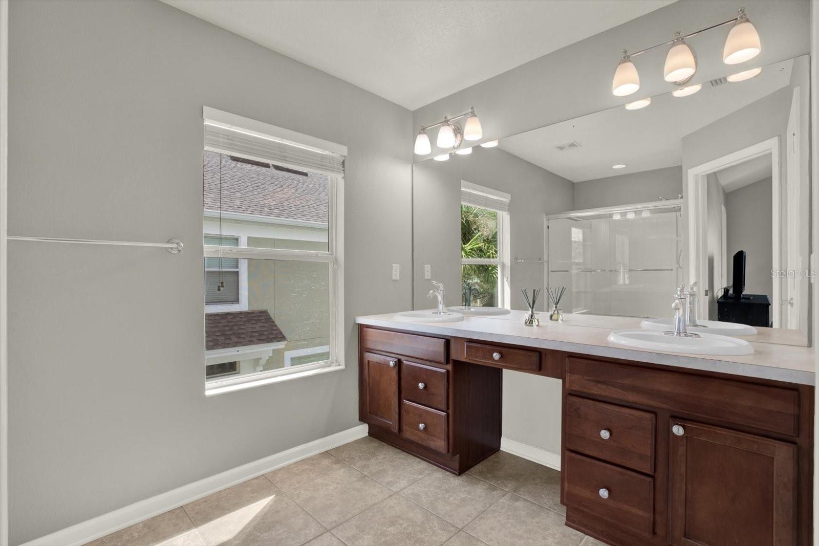 VENTURA BAY TWNHMS - Residential