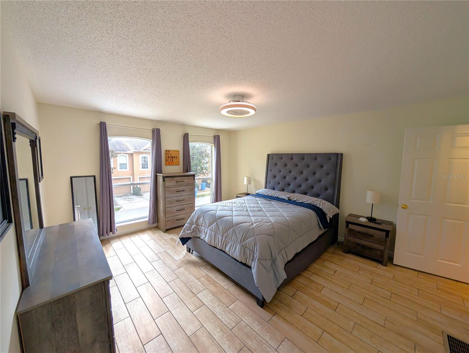 ASHBURN SQUARE TWNHMS - Residential Lease