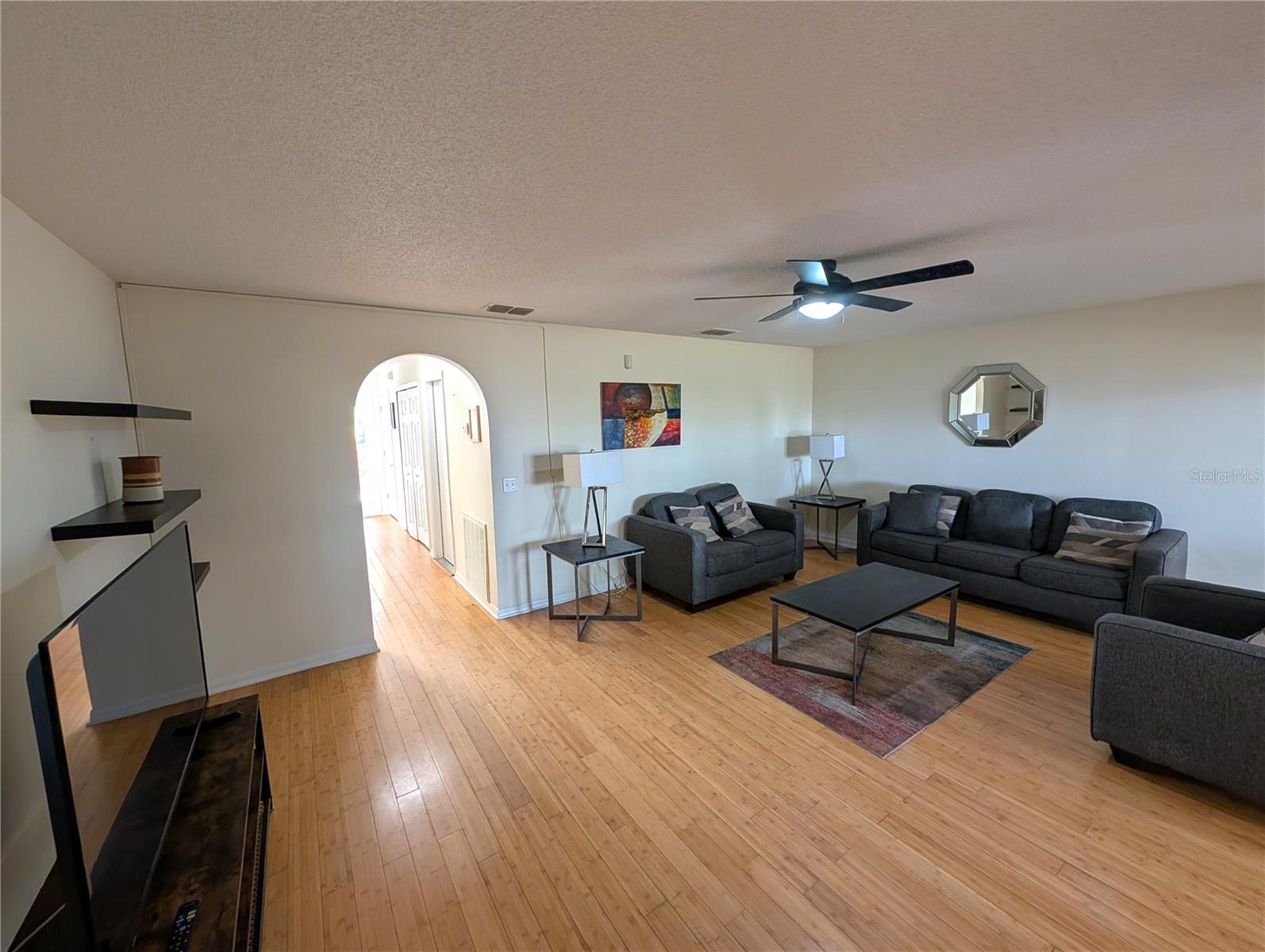 ASHBURN SQUARE TWNHMS - Residential Lease