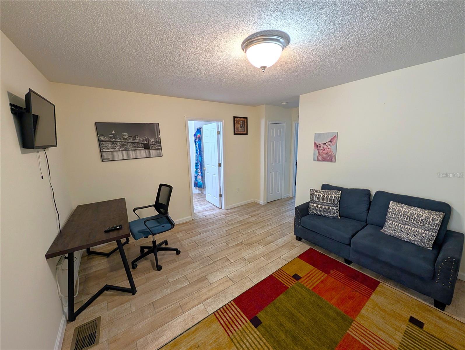 ASHBURN SQUARE TWNHMS - Residential Lease