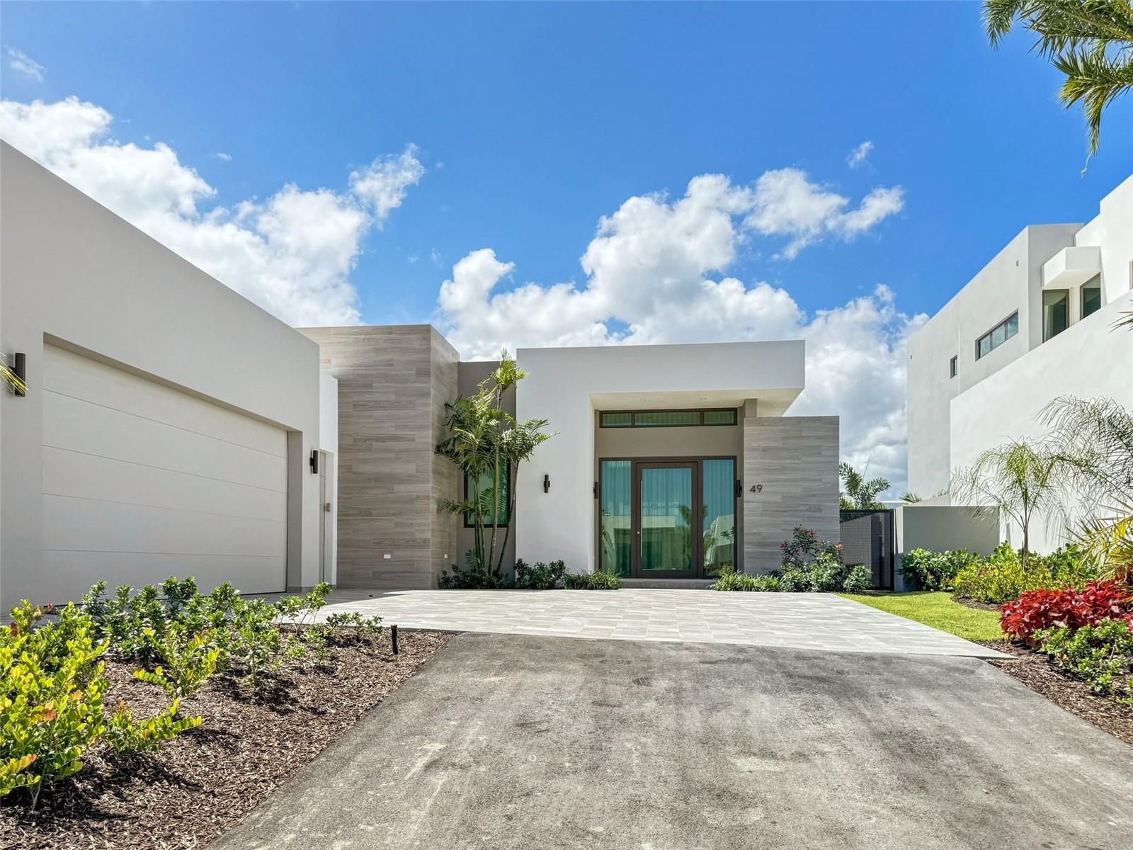 THE ISLES RESIDENCES AT DORADO BEACH - Residential