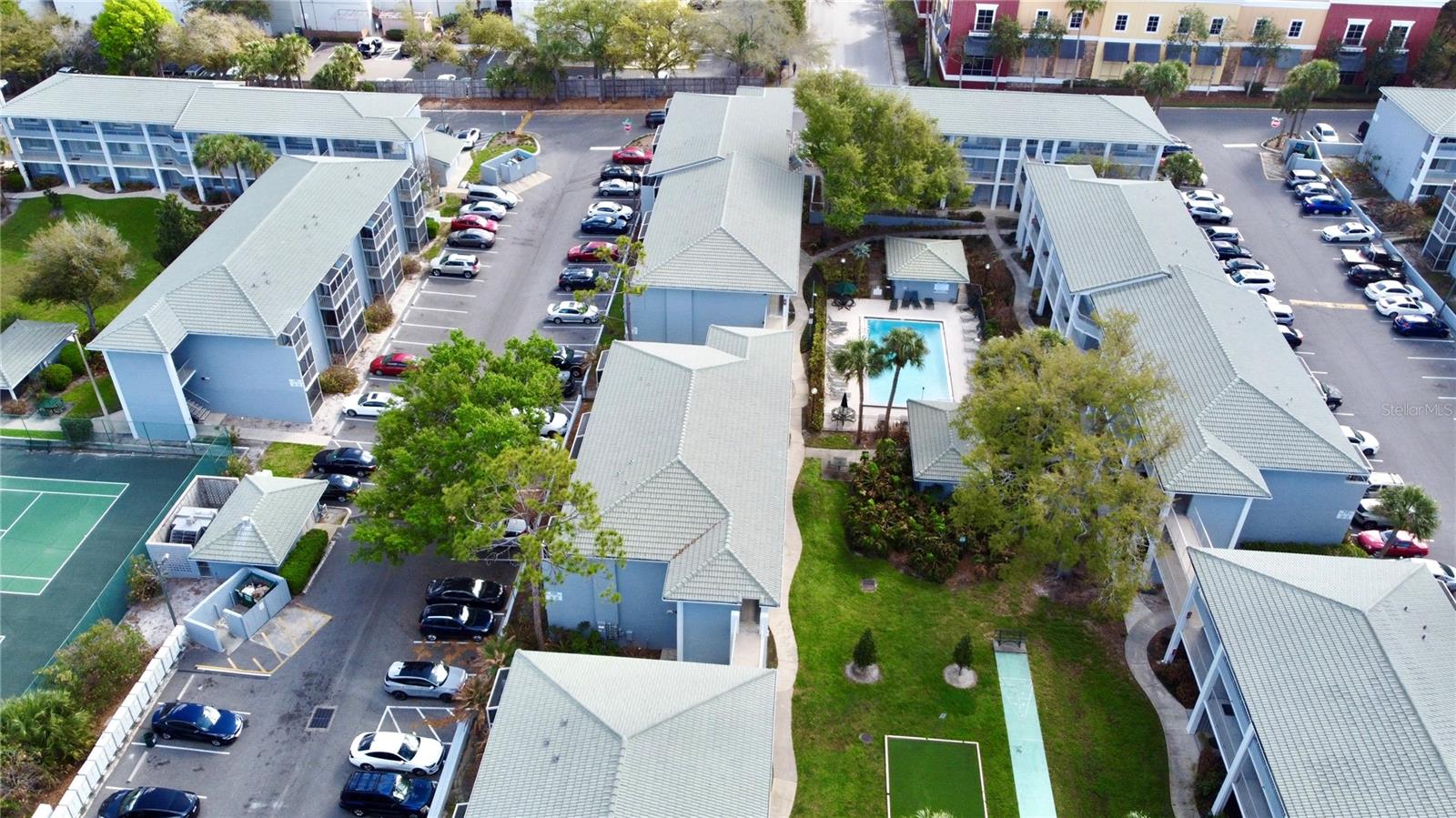 WATERSIDE AT CRANES ROOST A CONDO COMMUNITY - Residential