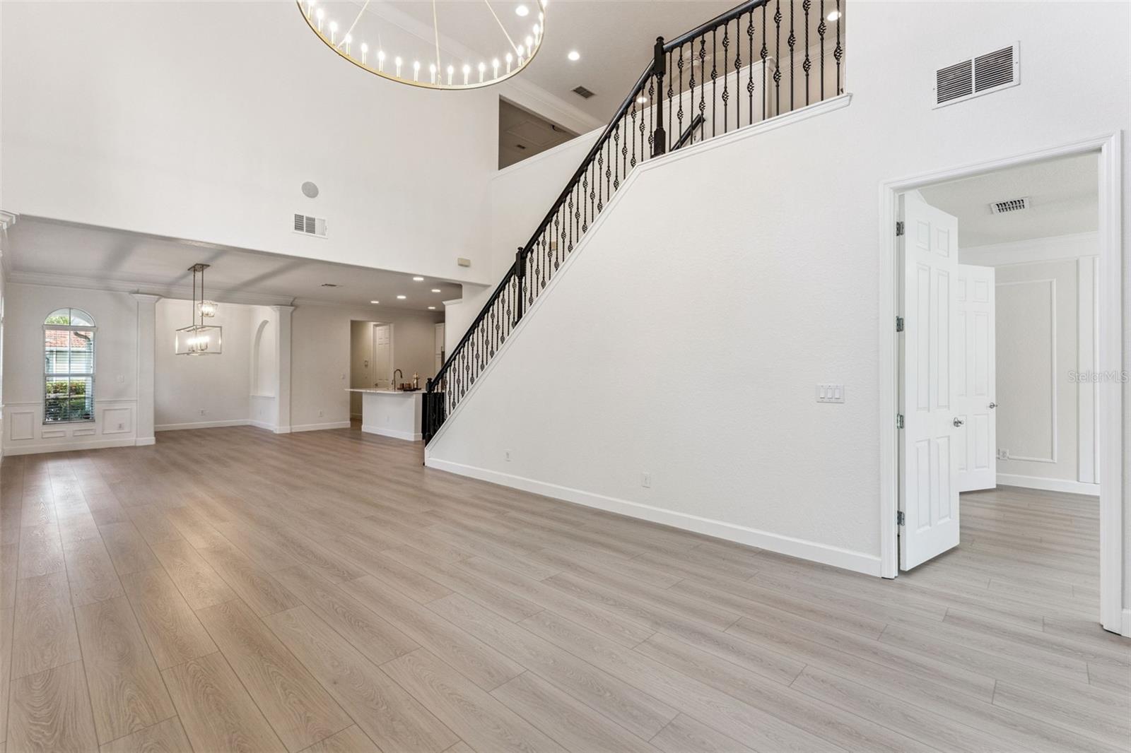 POINT CYPRESS - Residential Lease