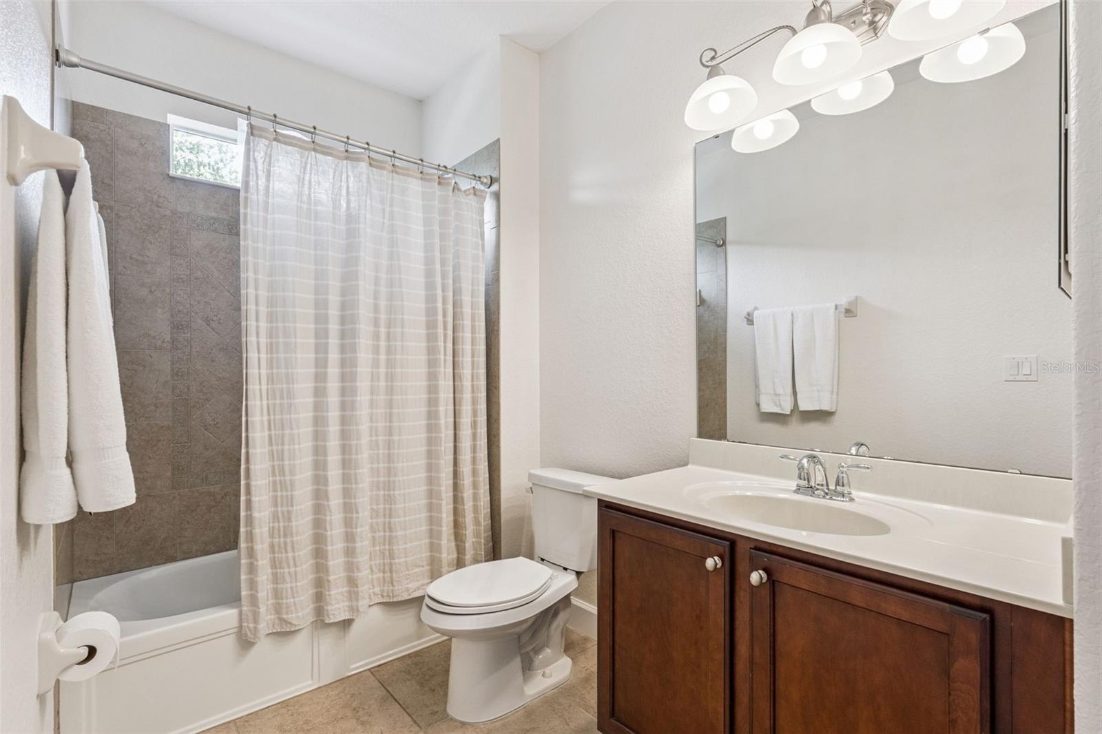 POINT CYPRESS - Residential Lease