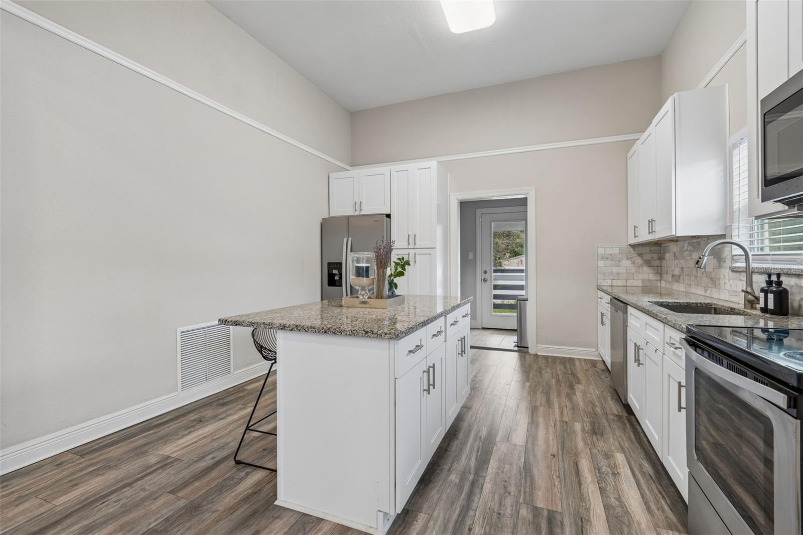 DREWS JOHN H SUB BLKS 1 TO 10 - Residential