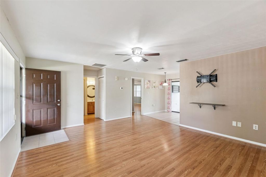 Photo of 12418 Orangewood Circle, Tavares, FL 32778 (MLS # G5111062)