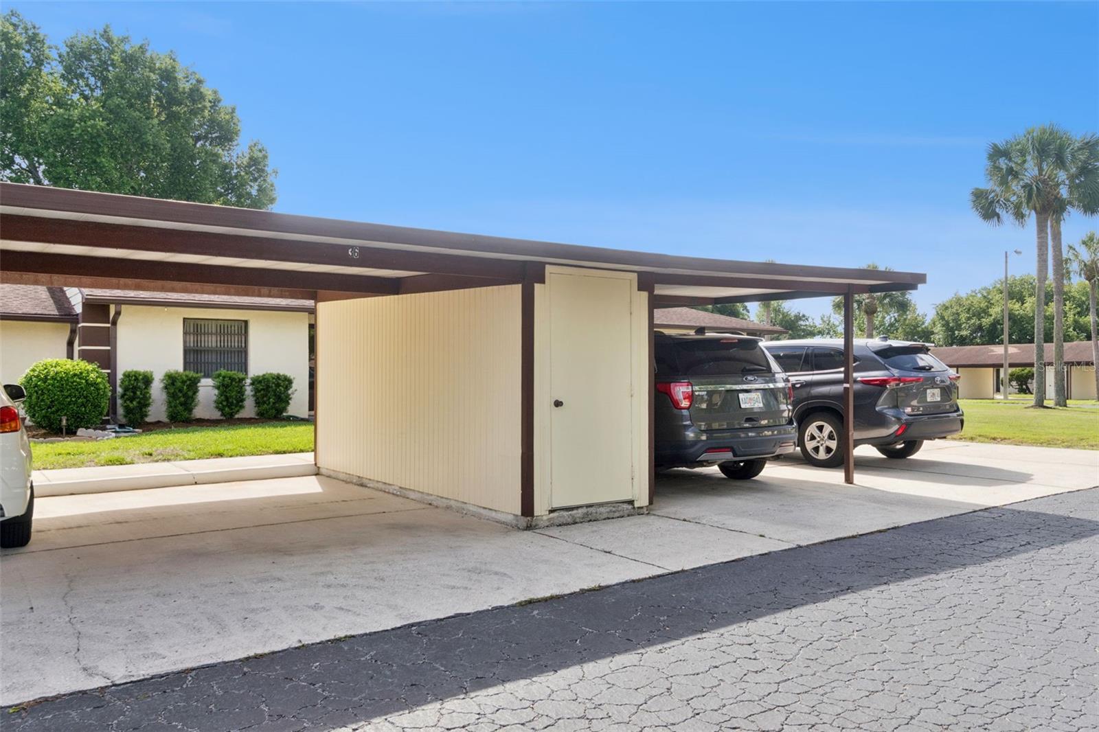 SUMMIT CHASE VILLAS PH 01 - Residential