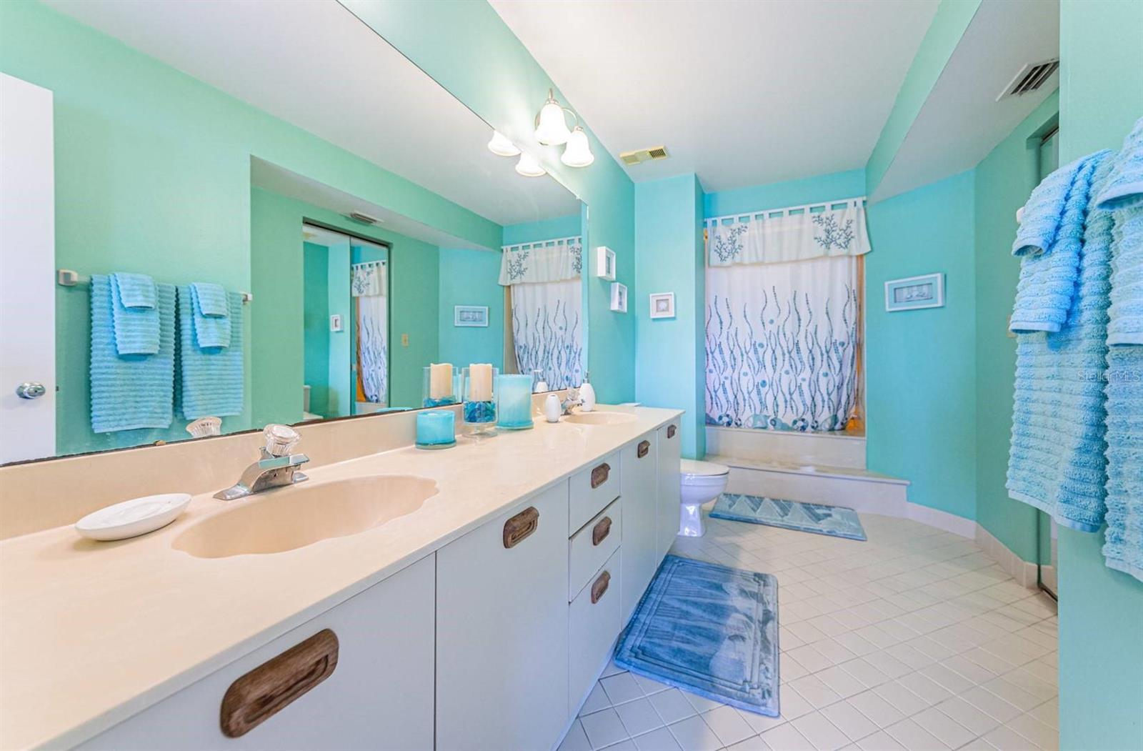 VISTA VERDE WEST - Residential Lease