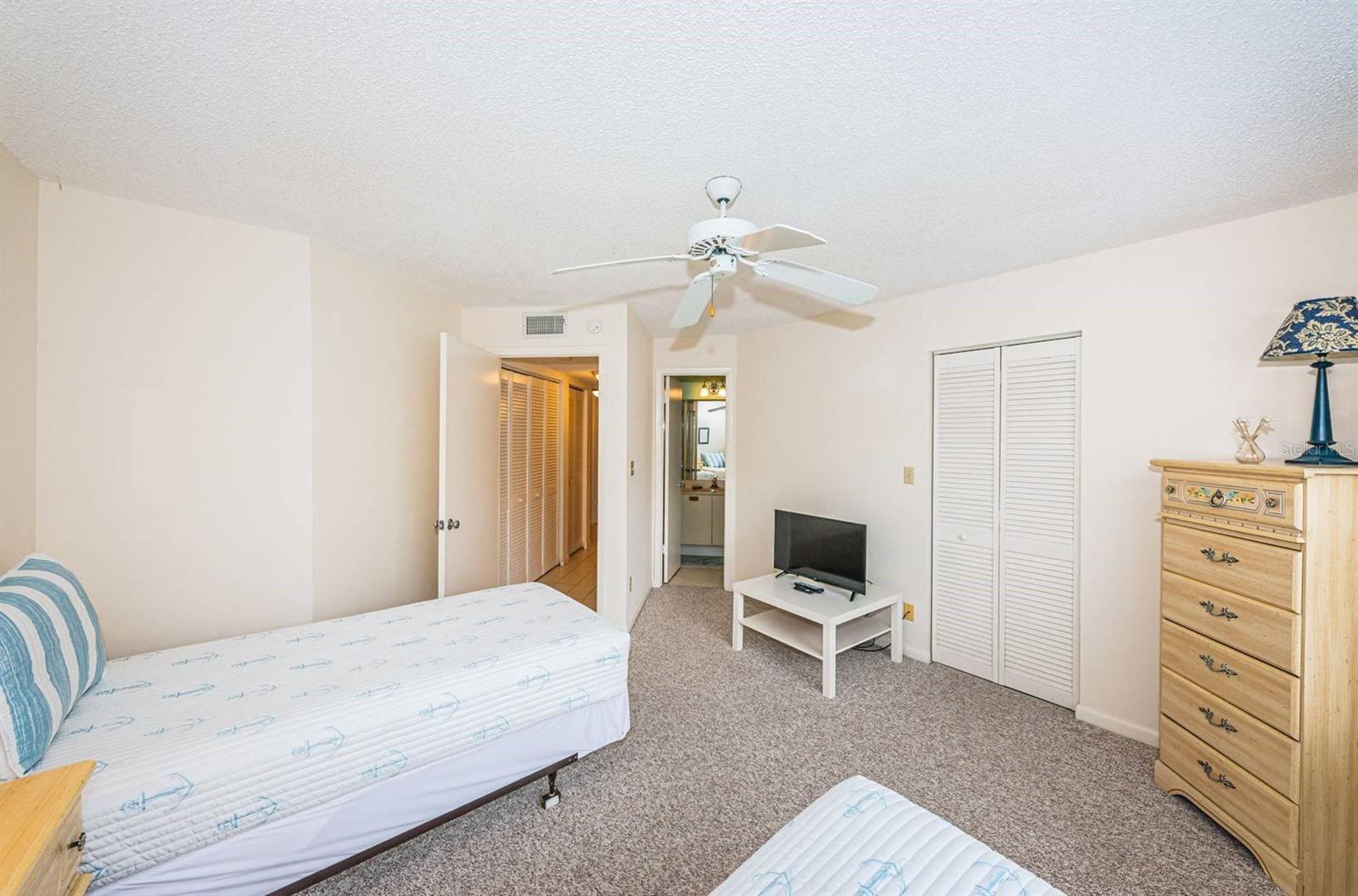 VISTA VERDE WEST - Residential Lease