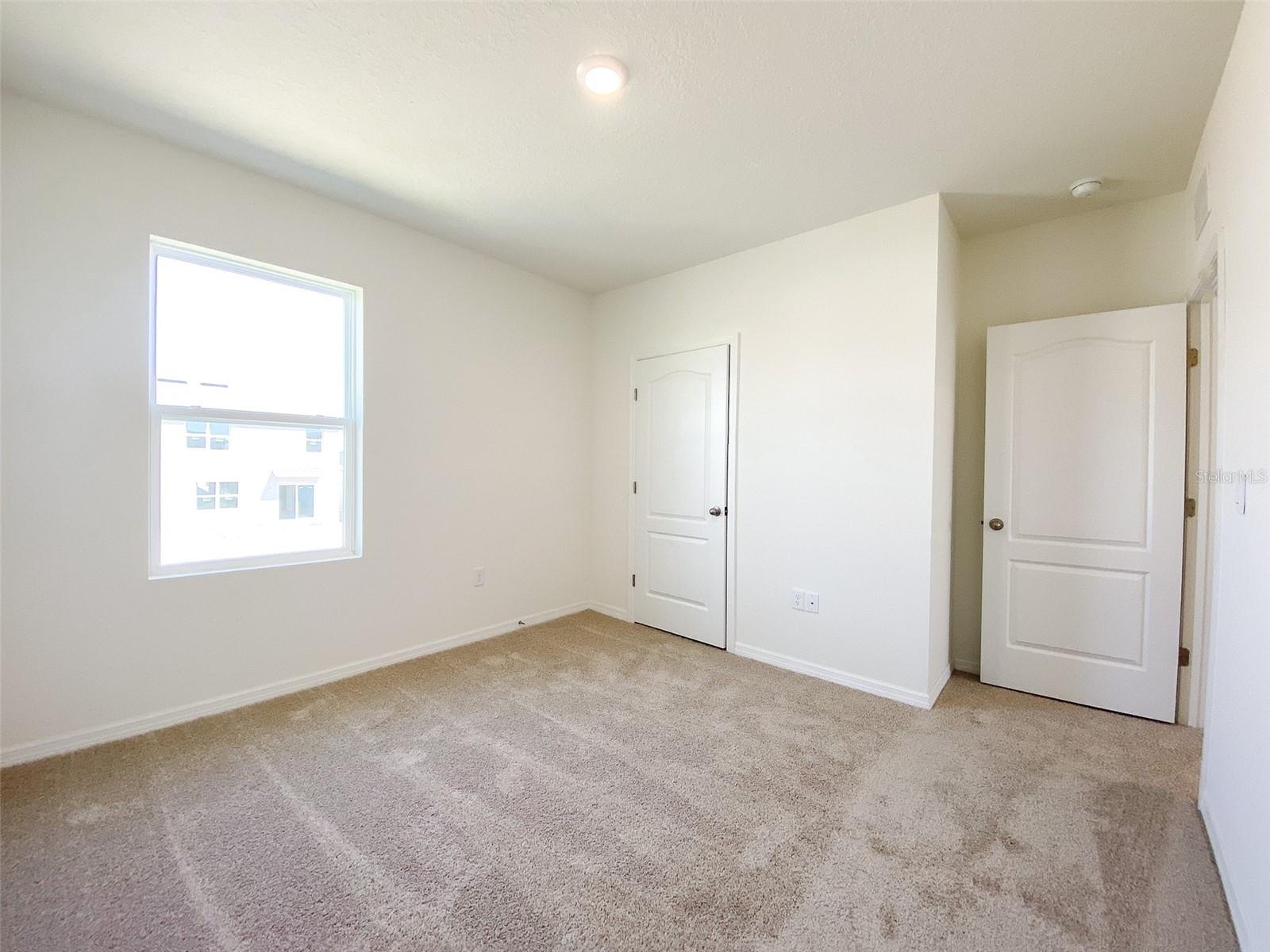 FOREST LAKE - Residential Lease