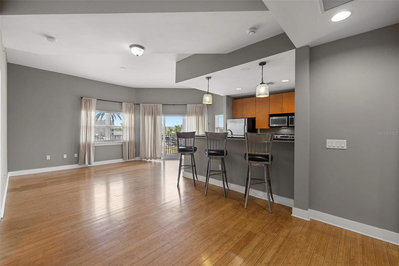 1010 CENTRAL CONDO - Residential Lease