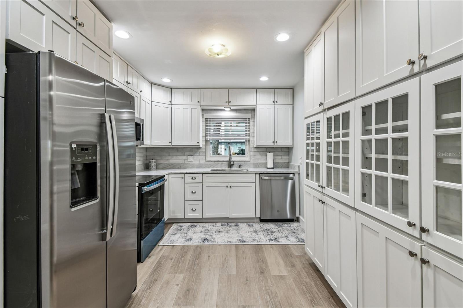 ROYAL STEWART ARMS - Residential Lease