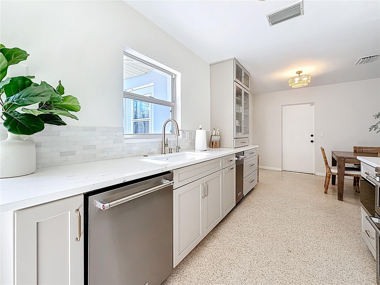 OAKHURST GROVES - Residential