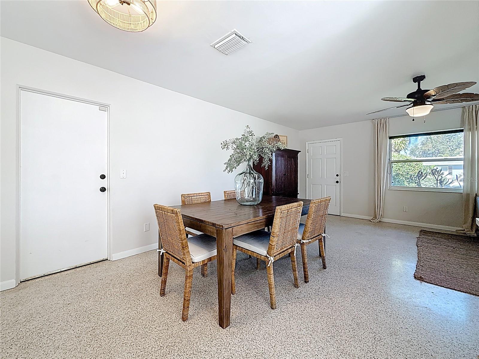 OAKHURST GROVES - Residential