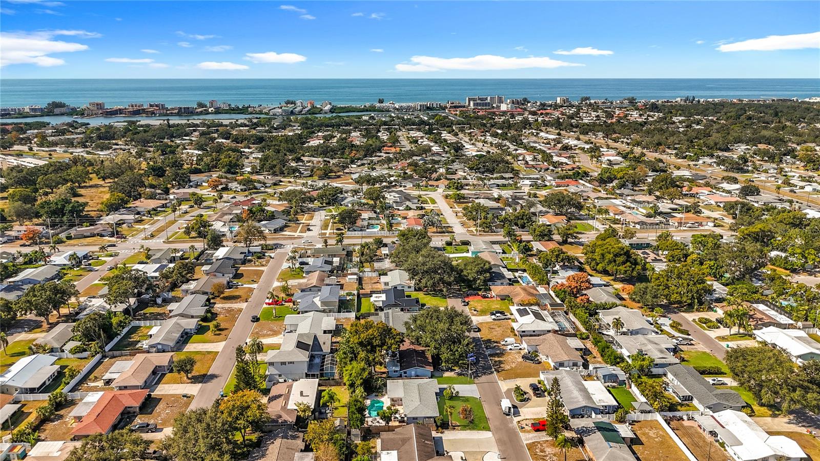 OAKHURST GROVES - Residential