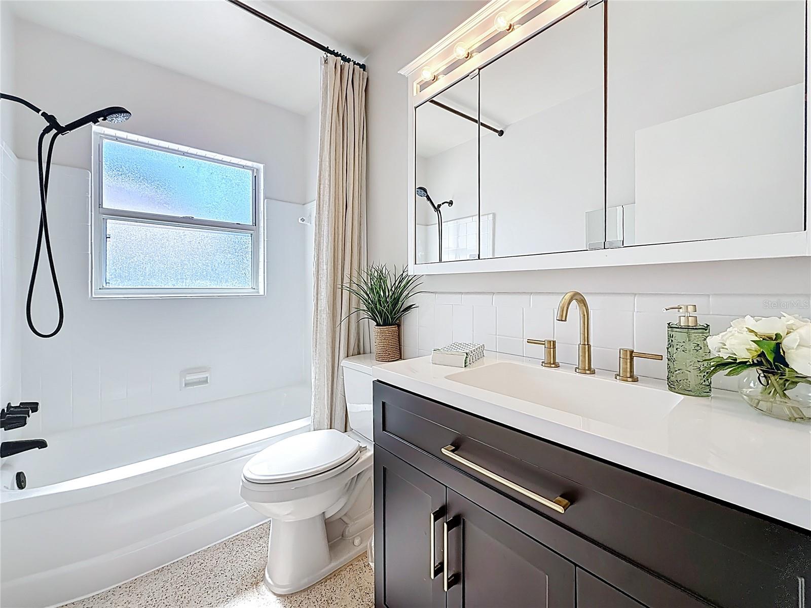 OAKHURST GROVES - Residential