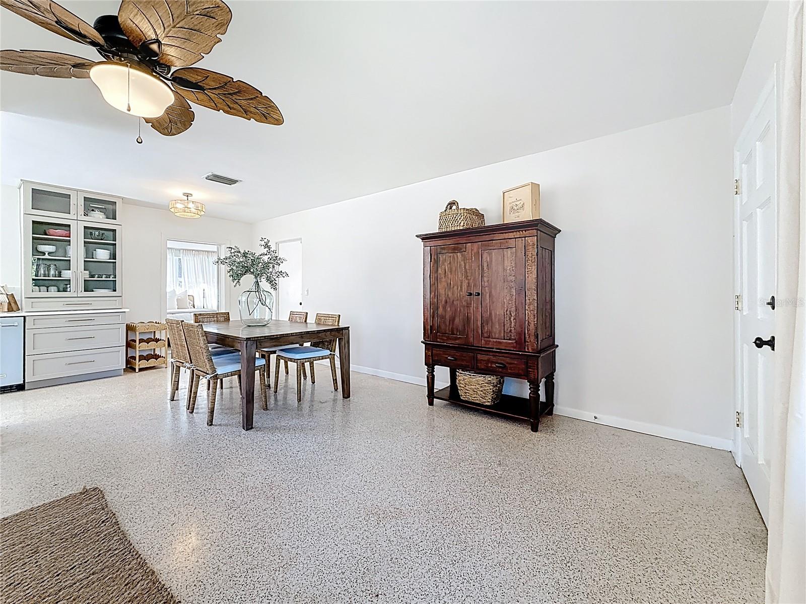 OAKHURST GROVES - Residential