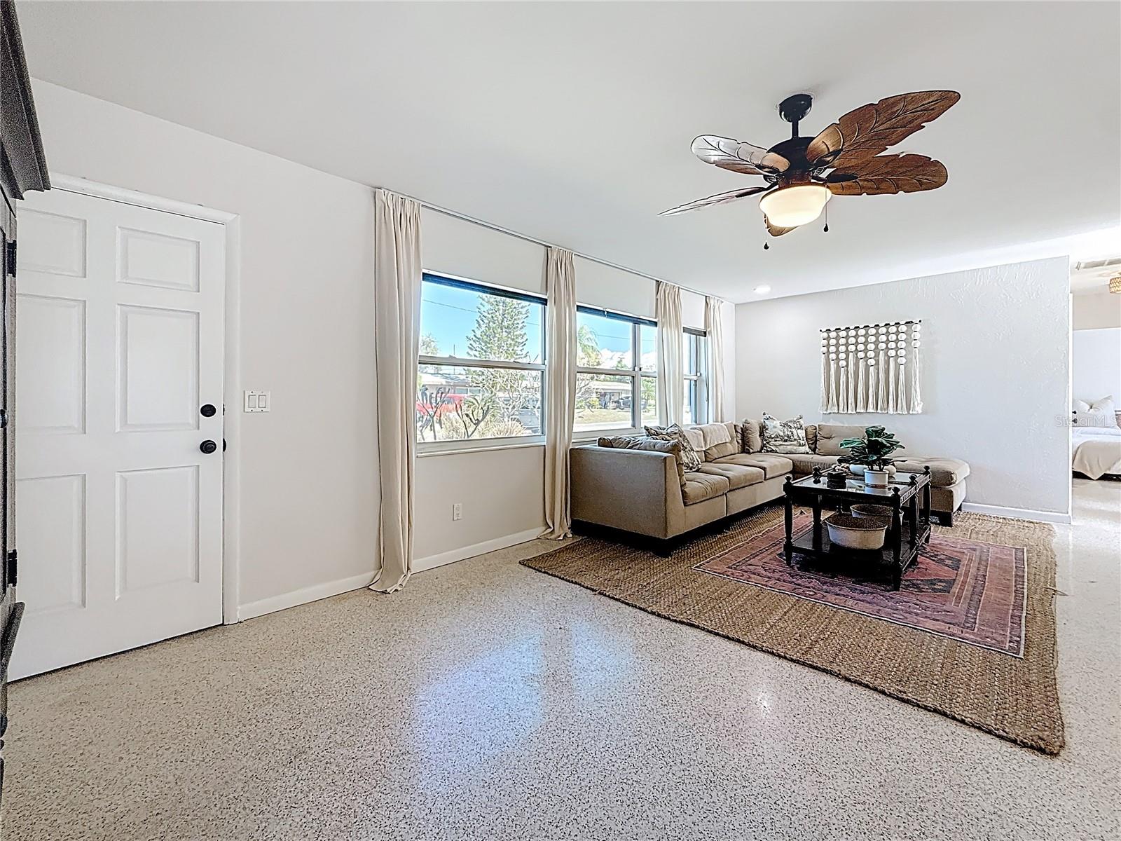 OAKHURST GROVES - Residential