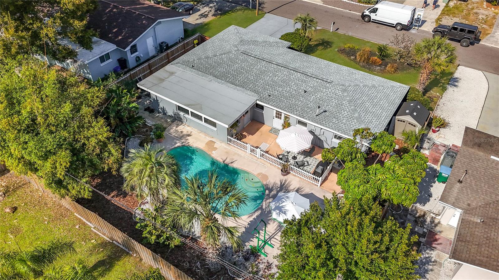 OAKHURST GROVES - Residential