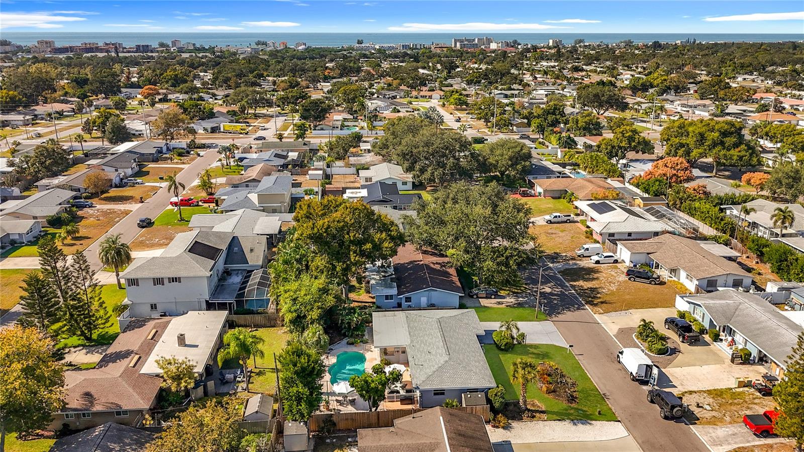 OAKHURST GROVES - Residential