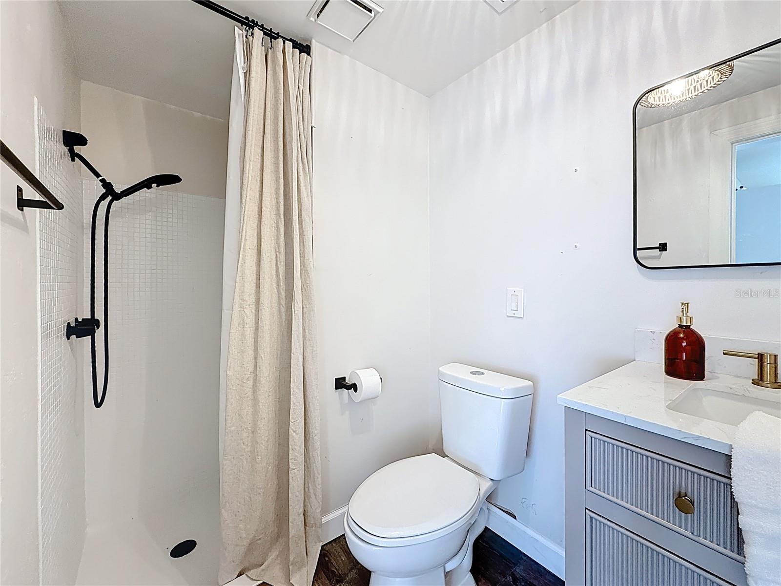 OAKHURST GROVES - Residential