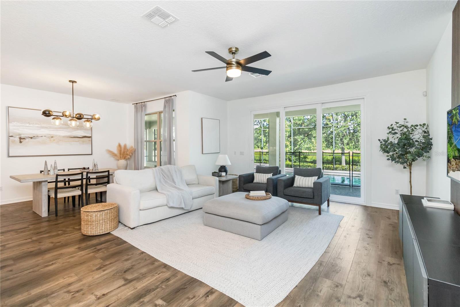 BROOKS COVE - Residential