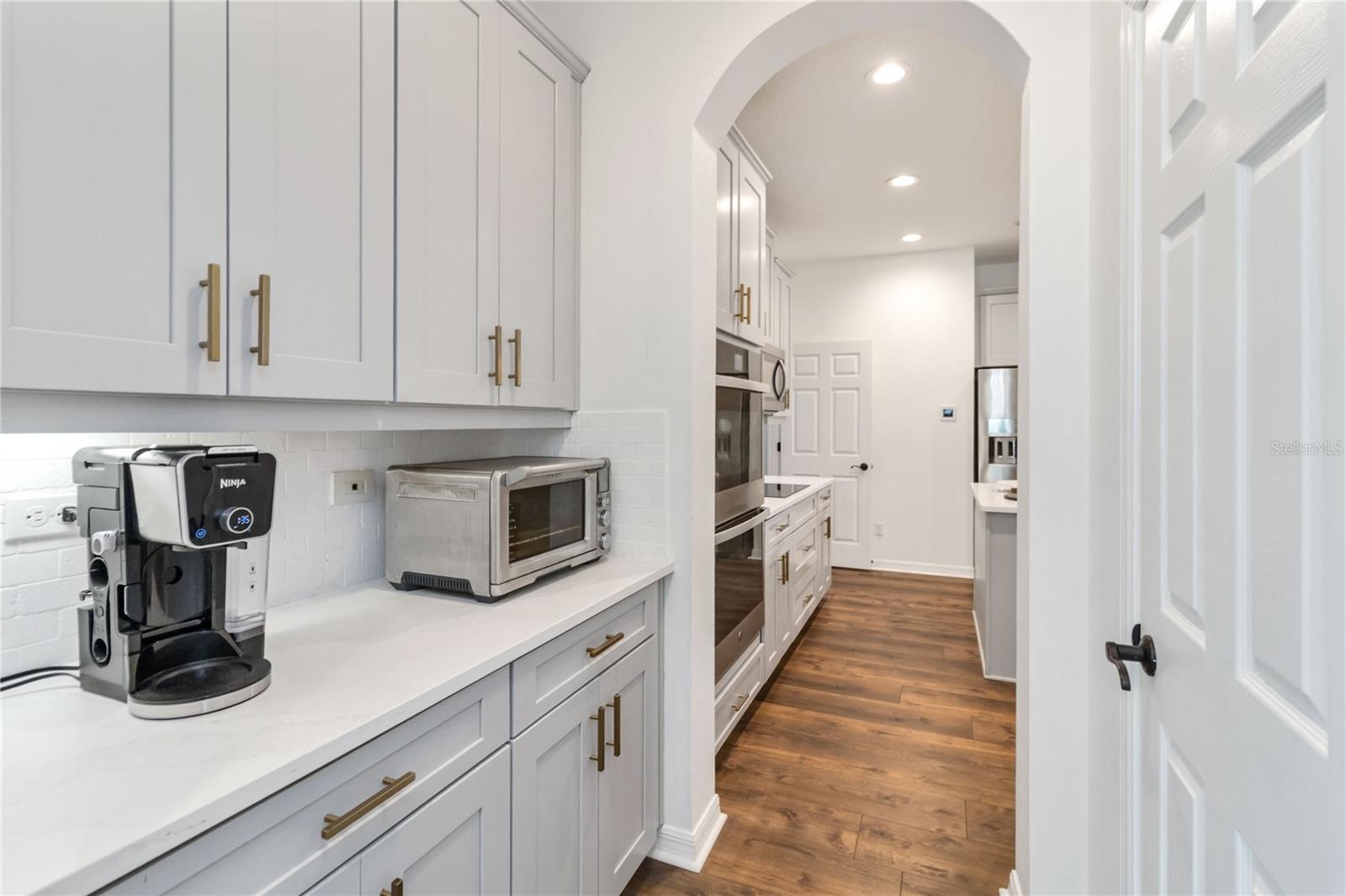 BROOKS COVE - Residential