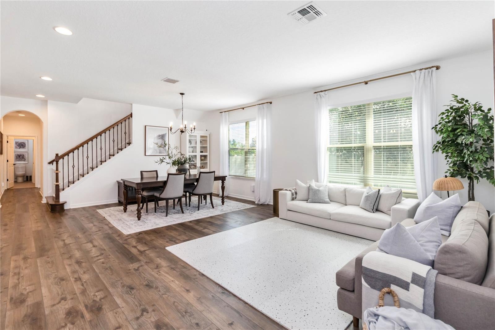 BROOKS COVE - Residential