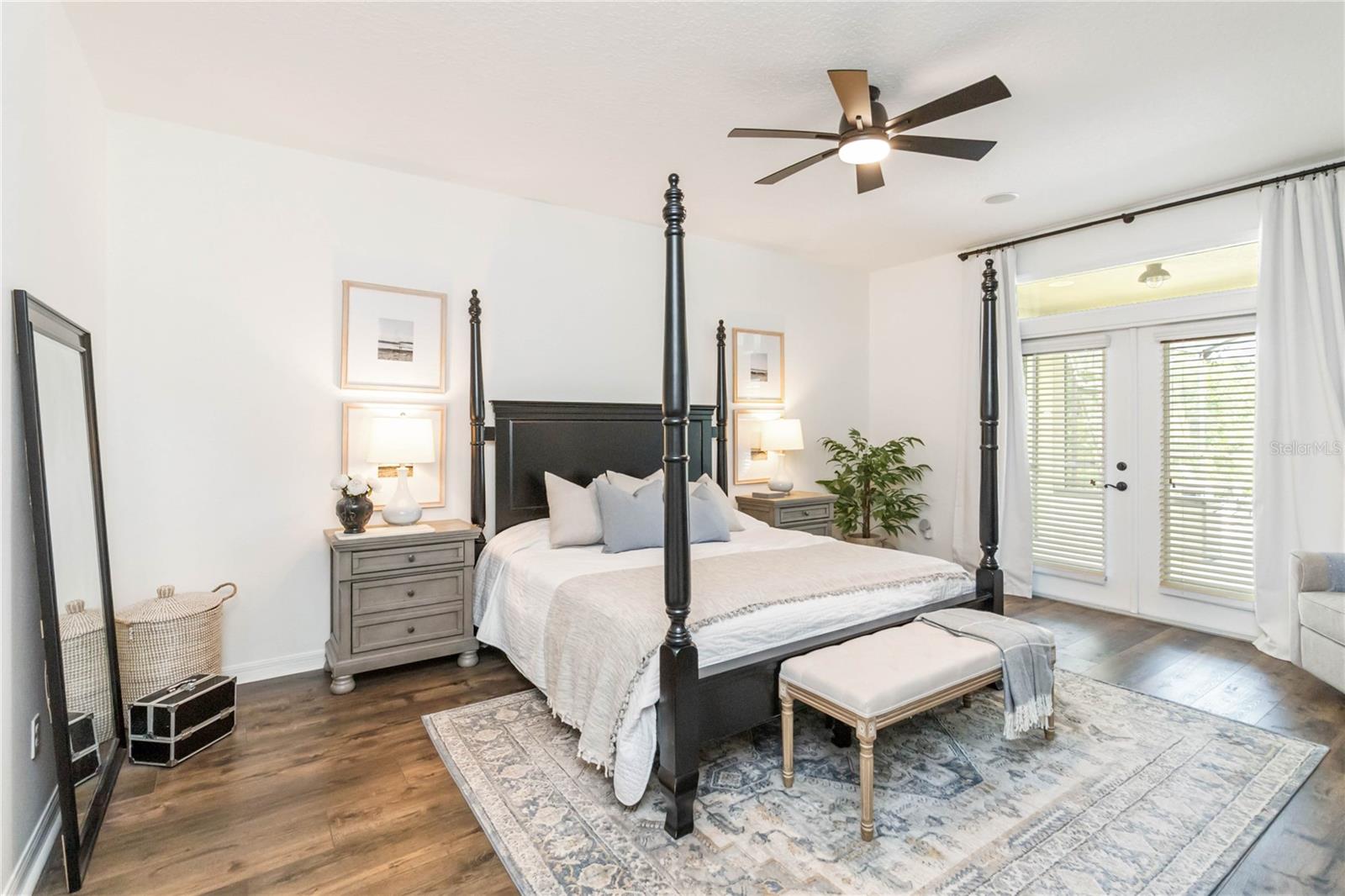 BROOKS COVE - Residential