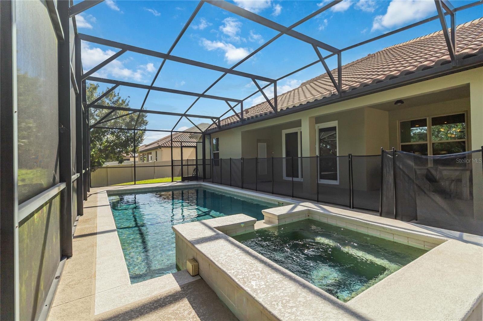 BROOKS COVE - Residential