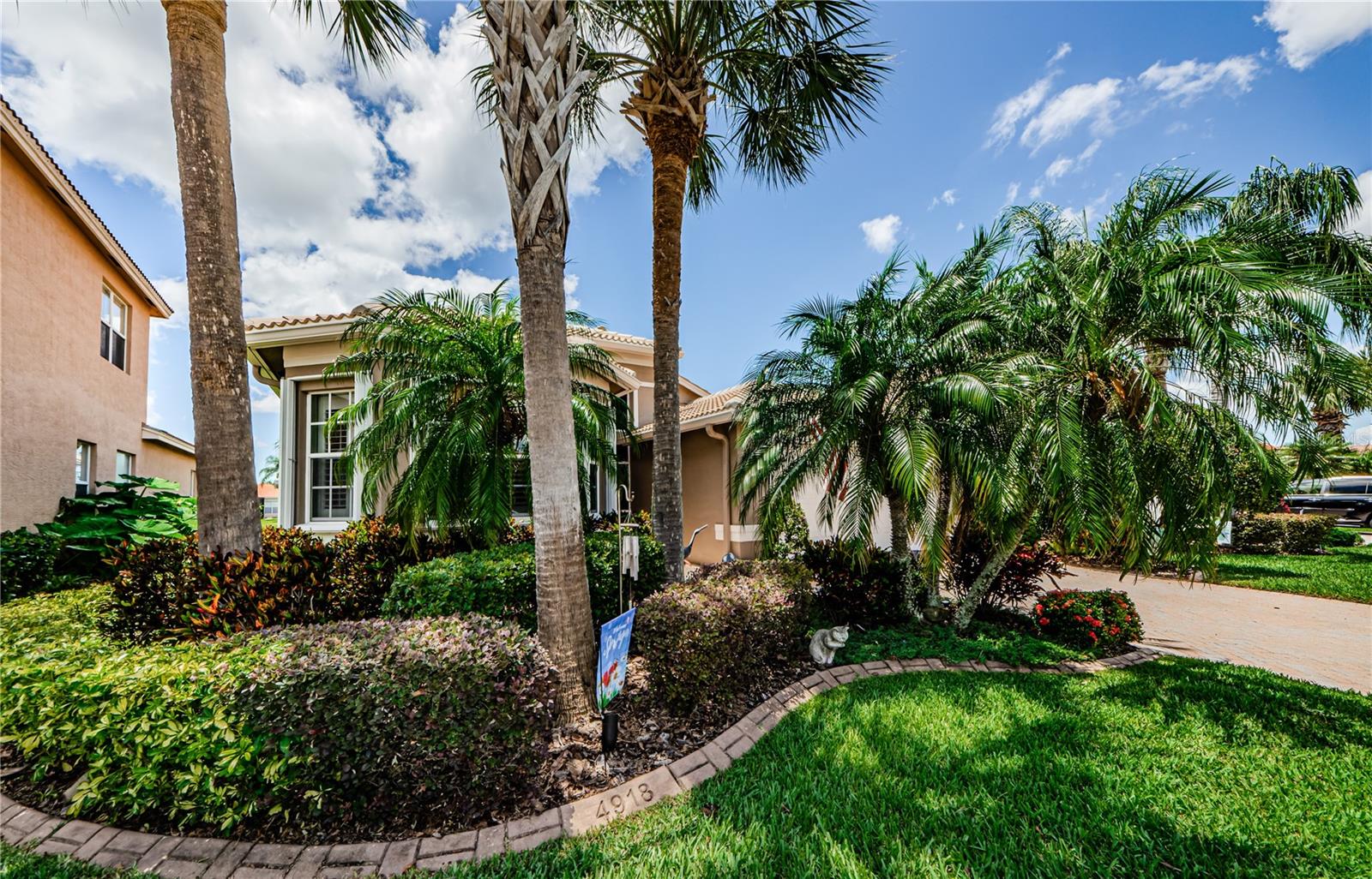 4918 SANDY BROOK CIRCLE