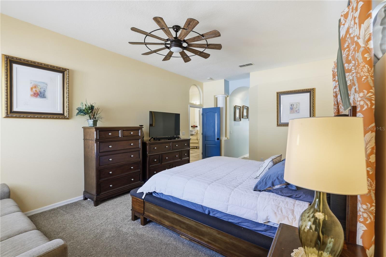 PINE LAKES - Residential