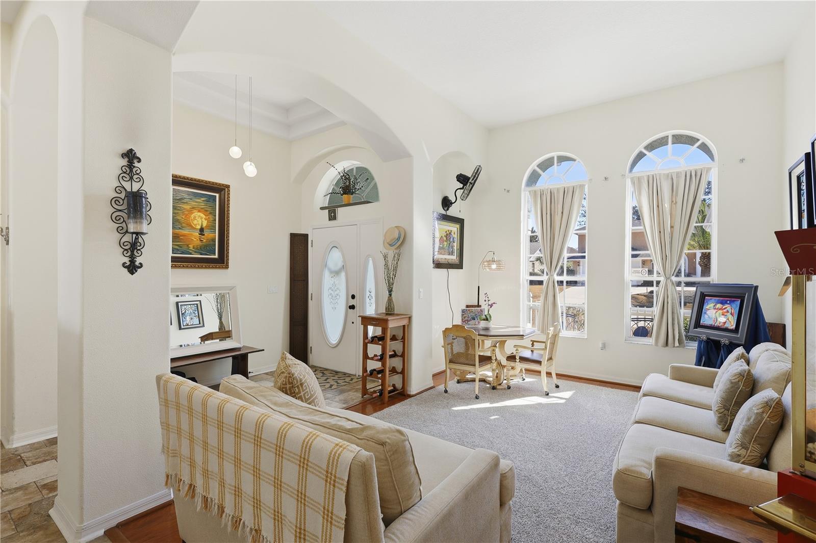 PINE LAKES - Residential