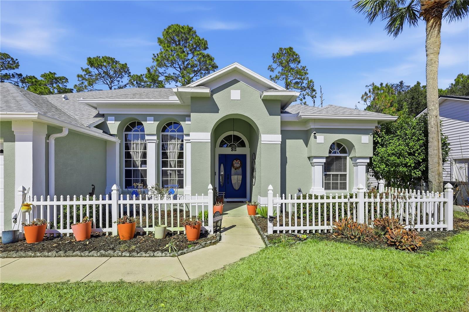 PINE LAKES - Residential