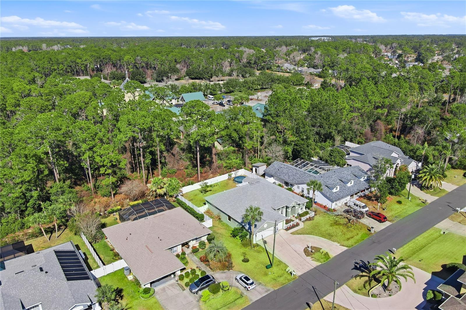 PINE LAKES - Residential