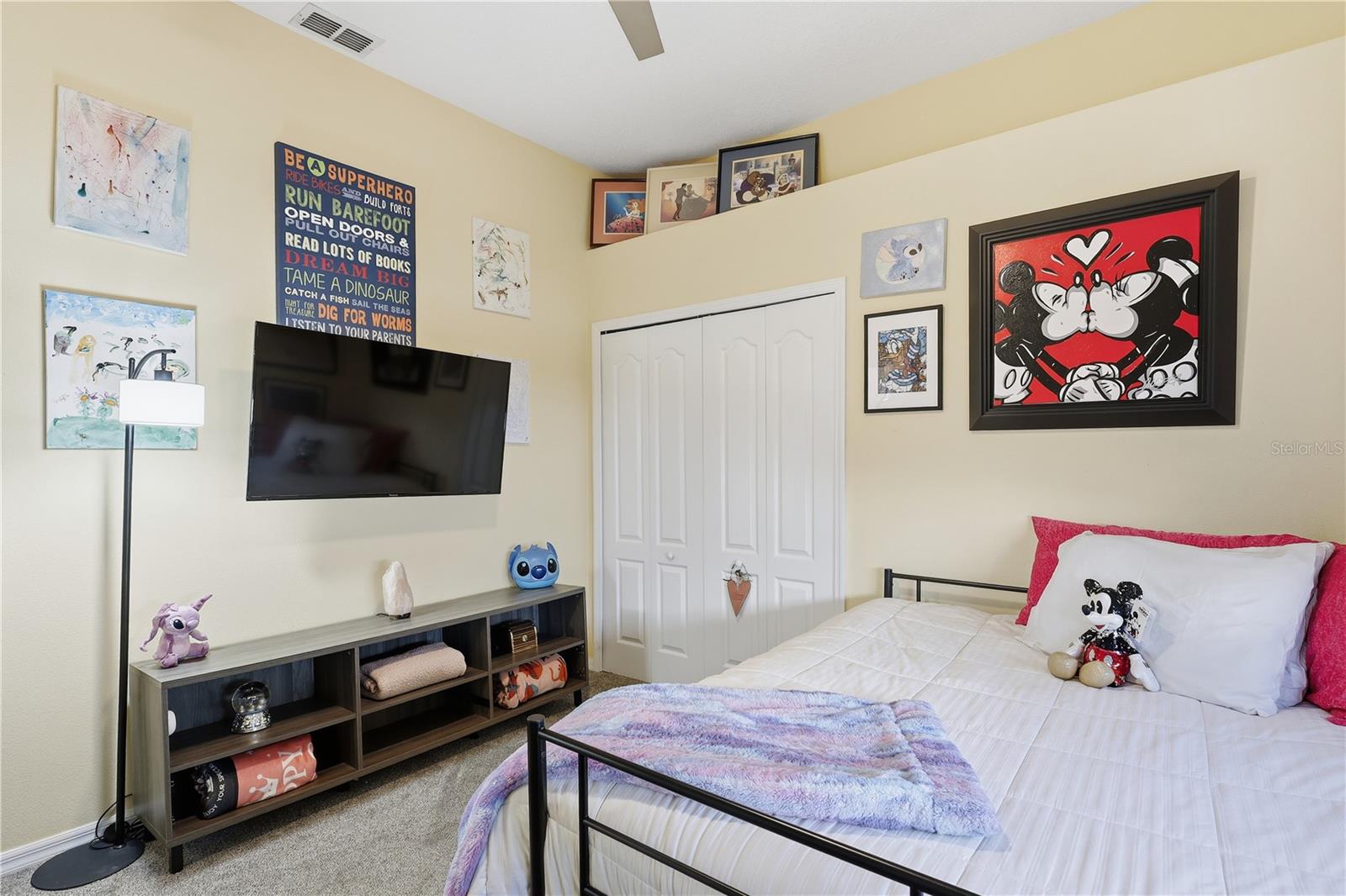 PINE LAKES - Residential