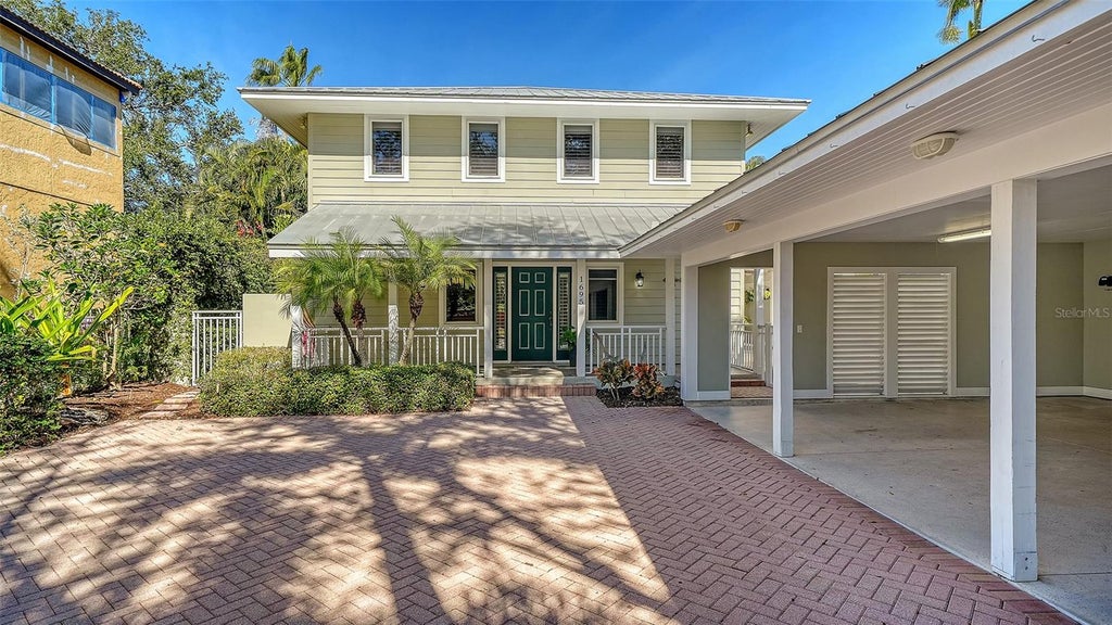 Photo of 1695 Hyde Park Street, Sarasota, FL 34239 (MLS # A4709327)