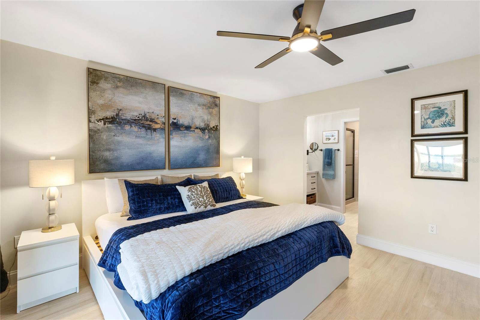 PALMA SOLA HARBOUR SEC 5 - Residential