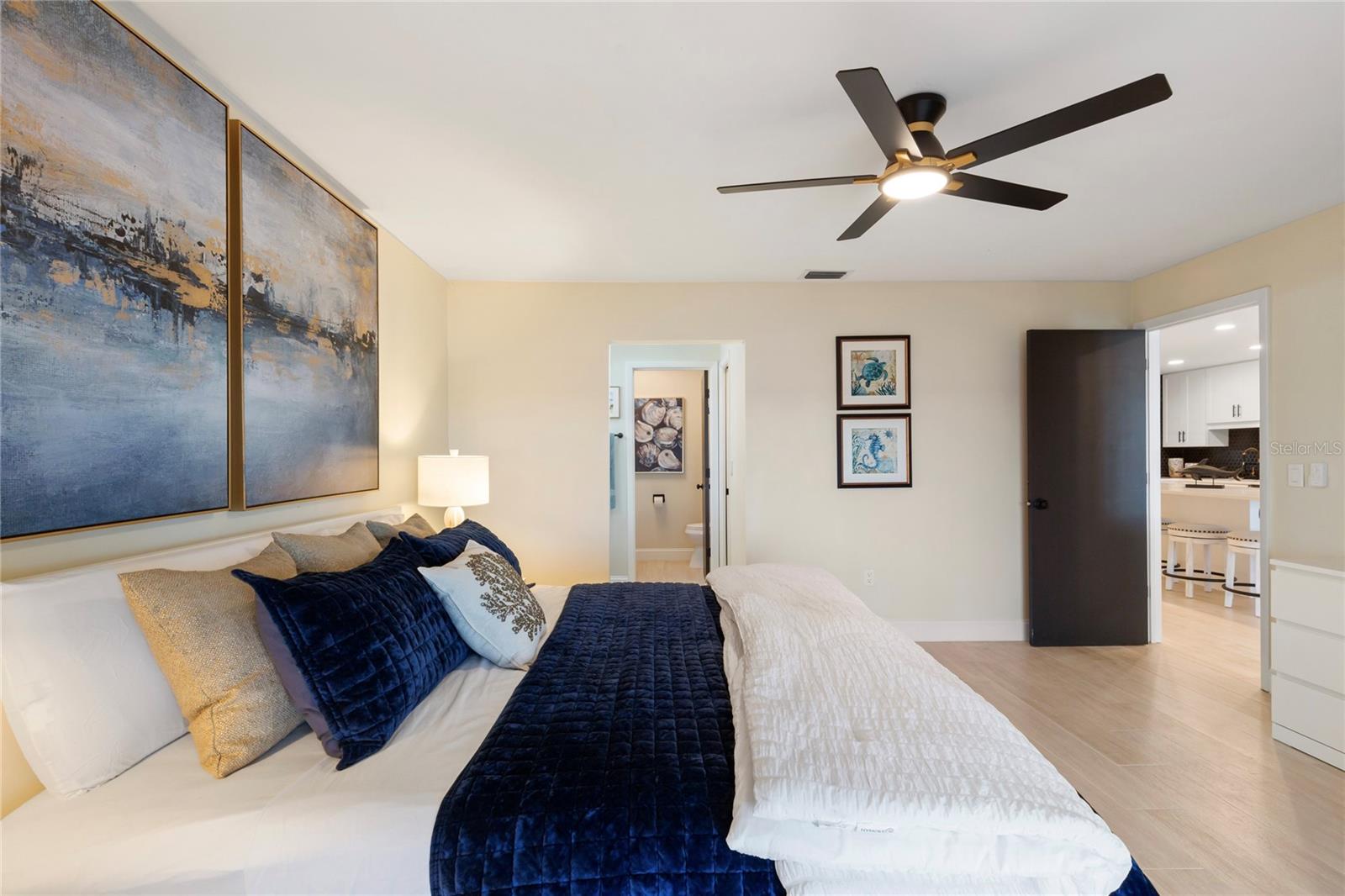 PALMA SOLA HARBOUR SEC 5 - Residential