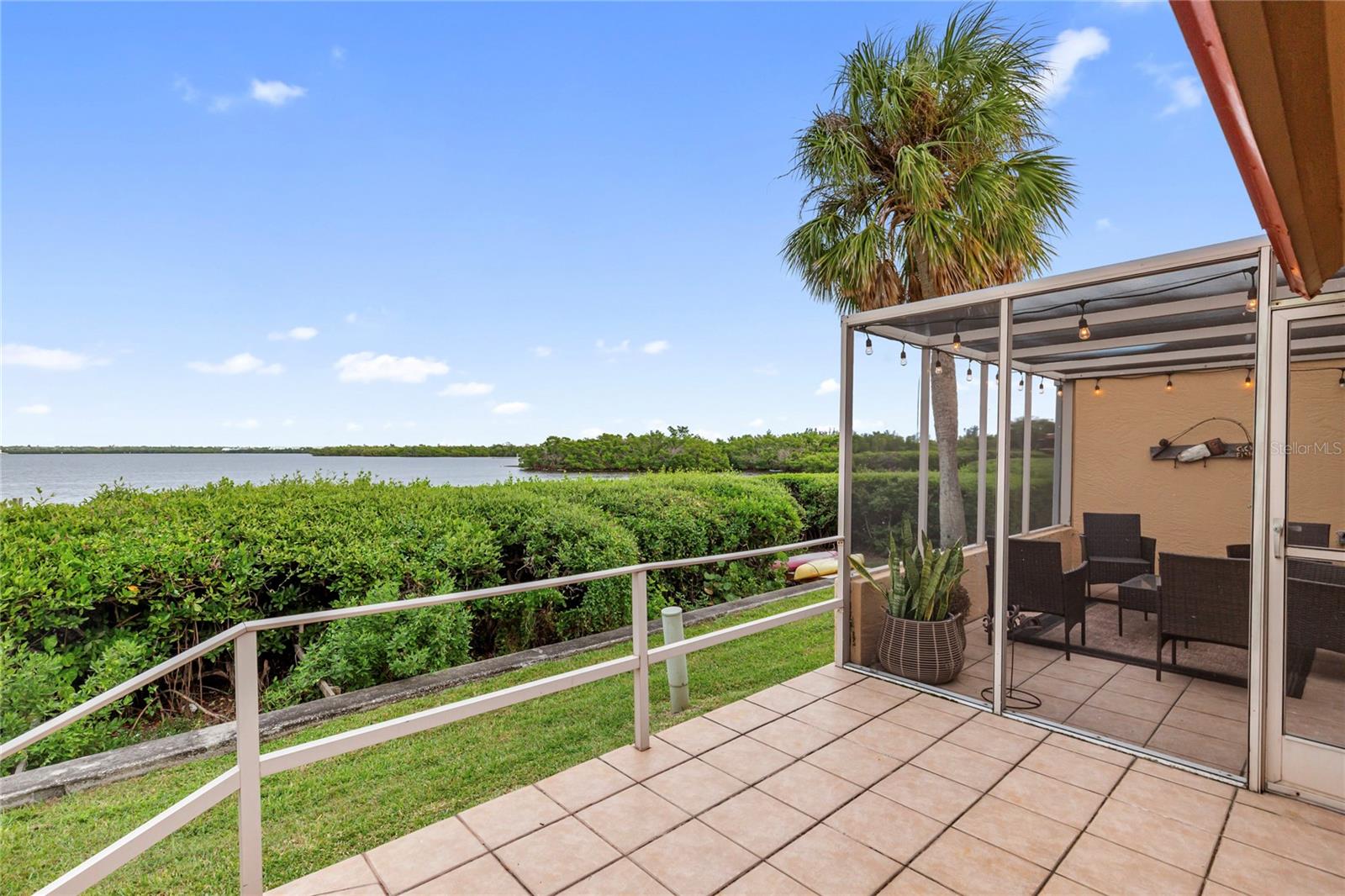 PALMA SOLA HARBOUR SEC 5 - Residential