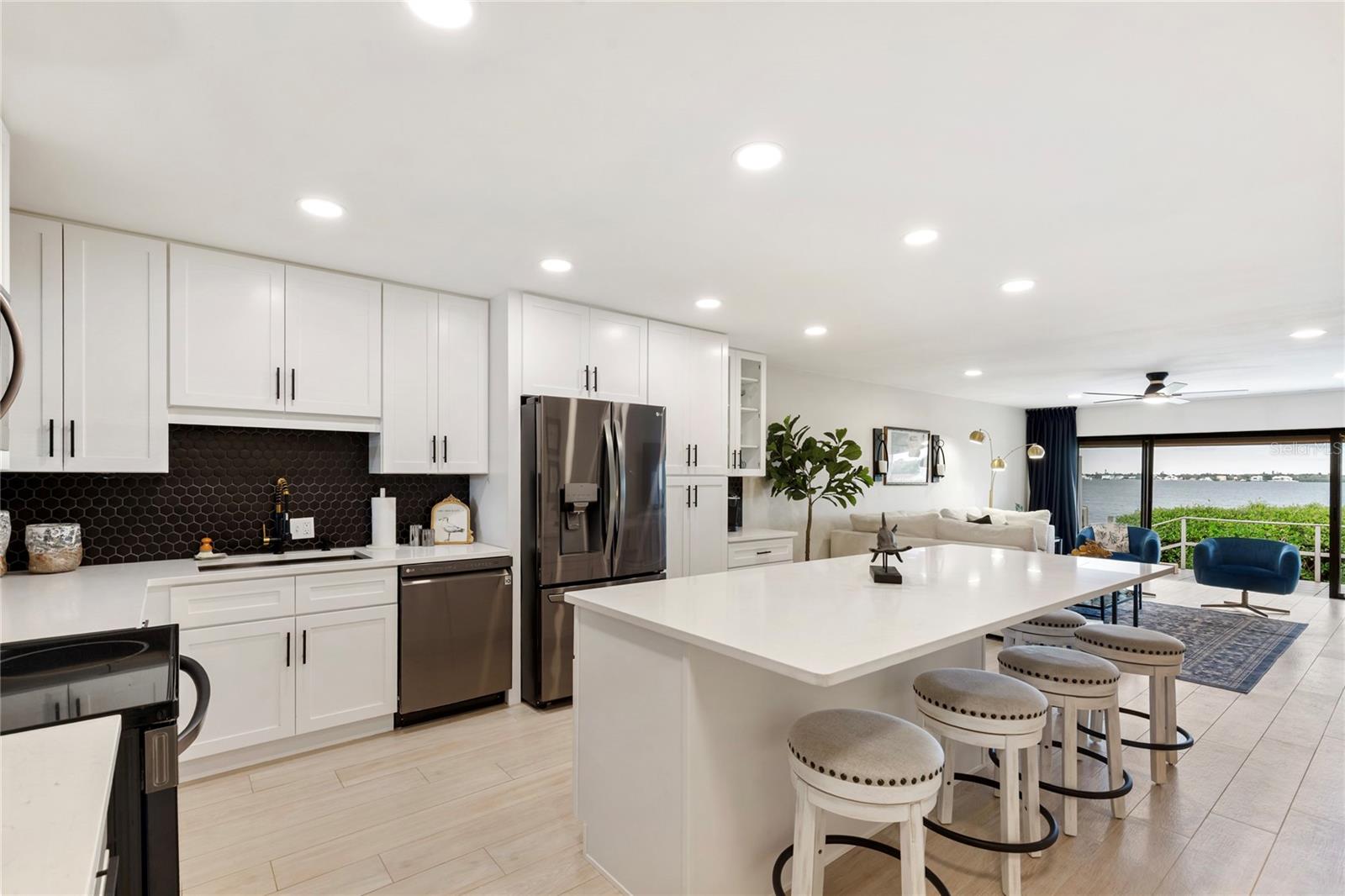 PALMA SOLA HARBOUR SEC 5 - Residential