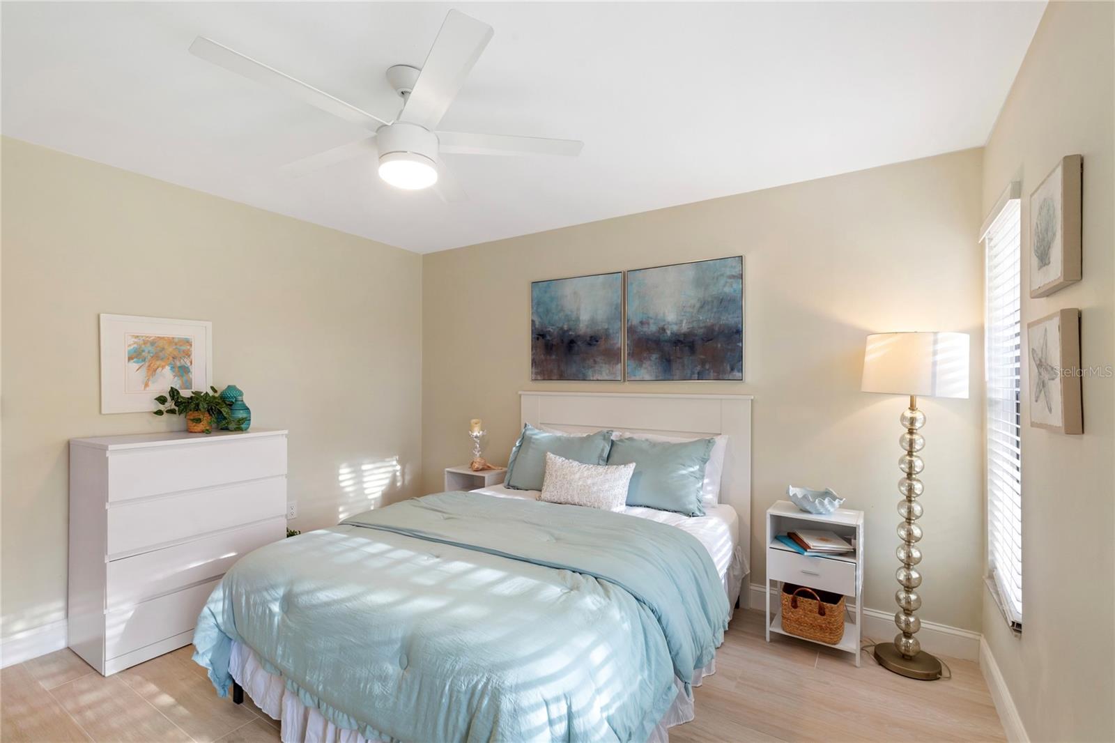 PALMA SOLA HARBOUR SEC 5 - Residential