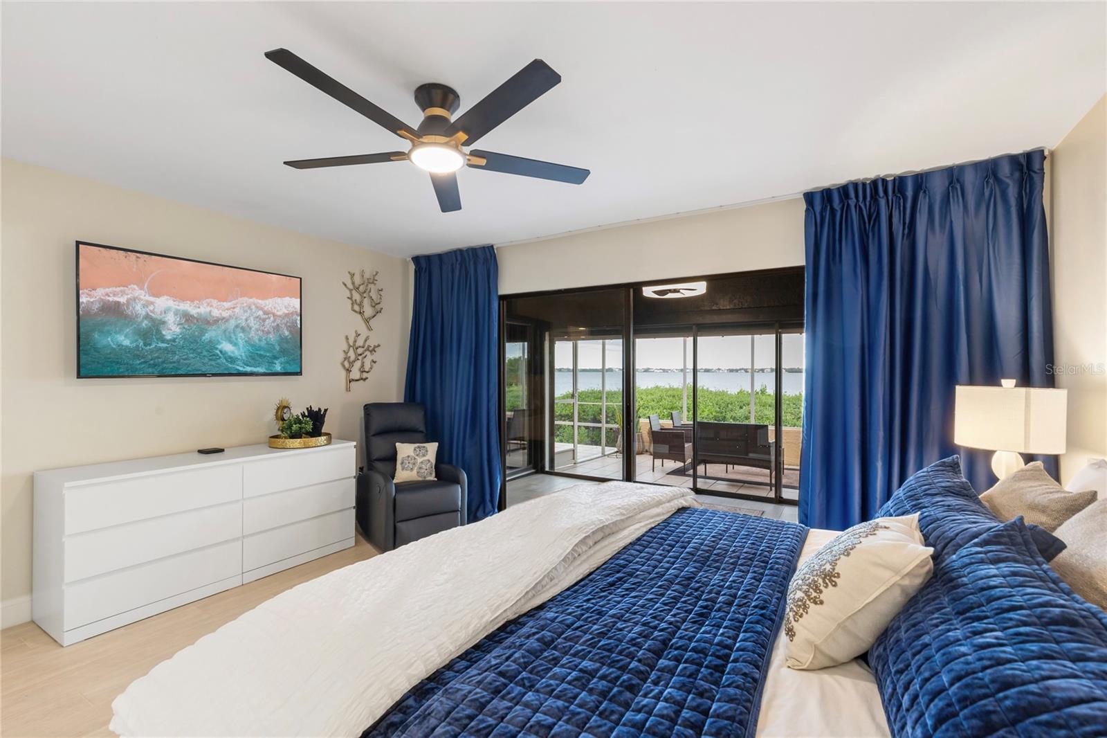 PALMA SOLA HARBOUR SEC 5 - Residential