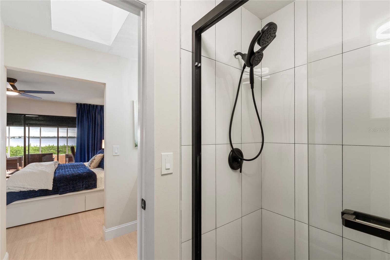 PALMA SOLA HARBOUR SEC 5 - Residential