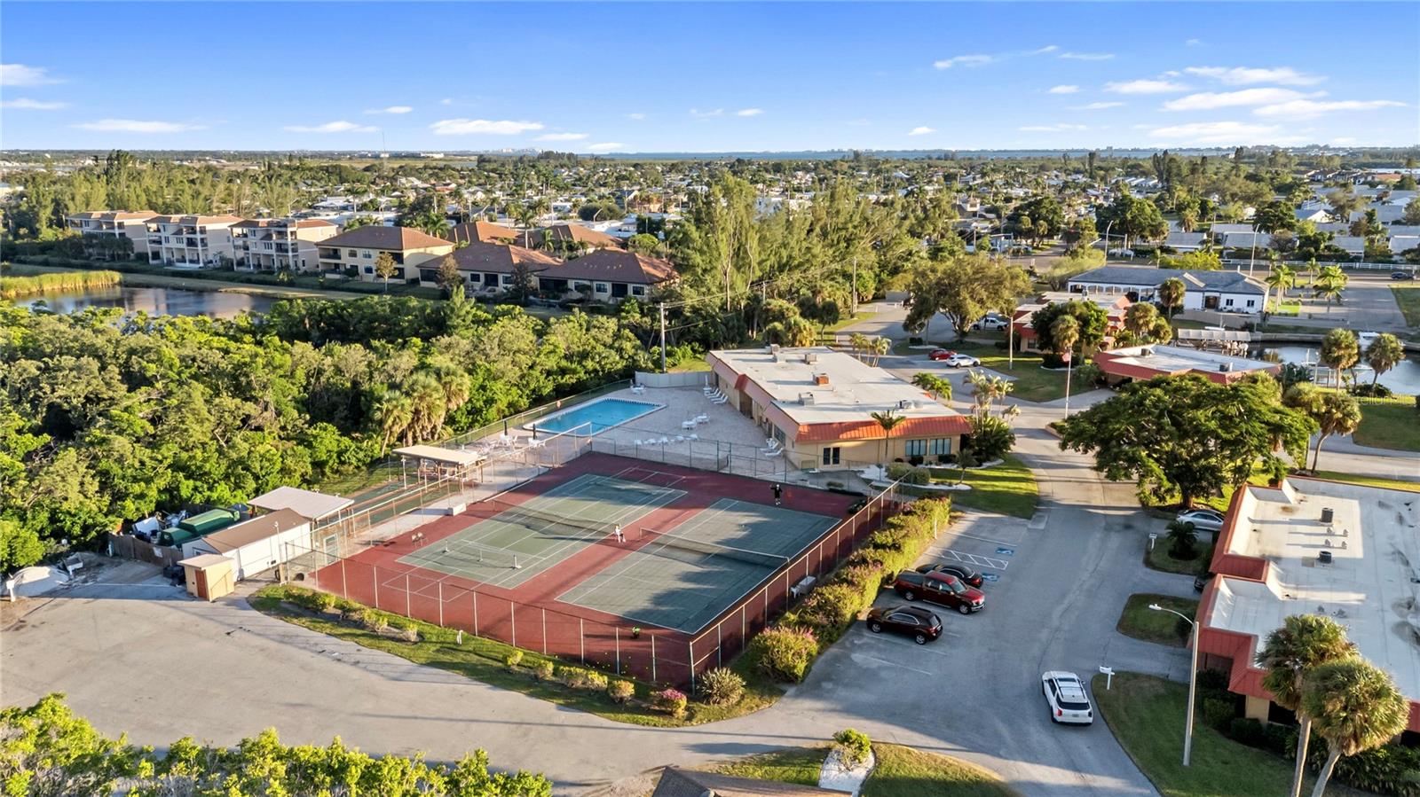 PALMA SOLA HARBOUR SEC 5 - Residential