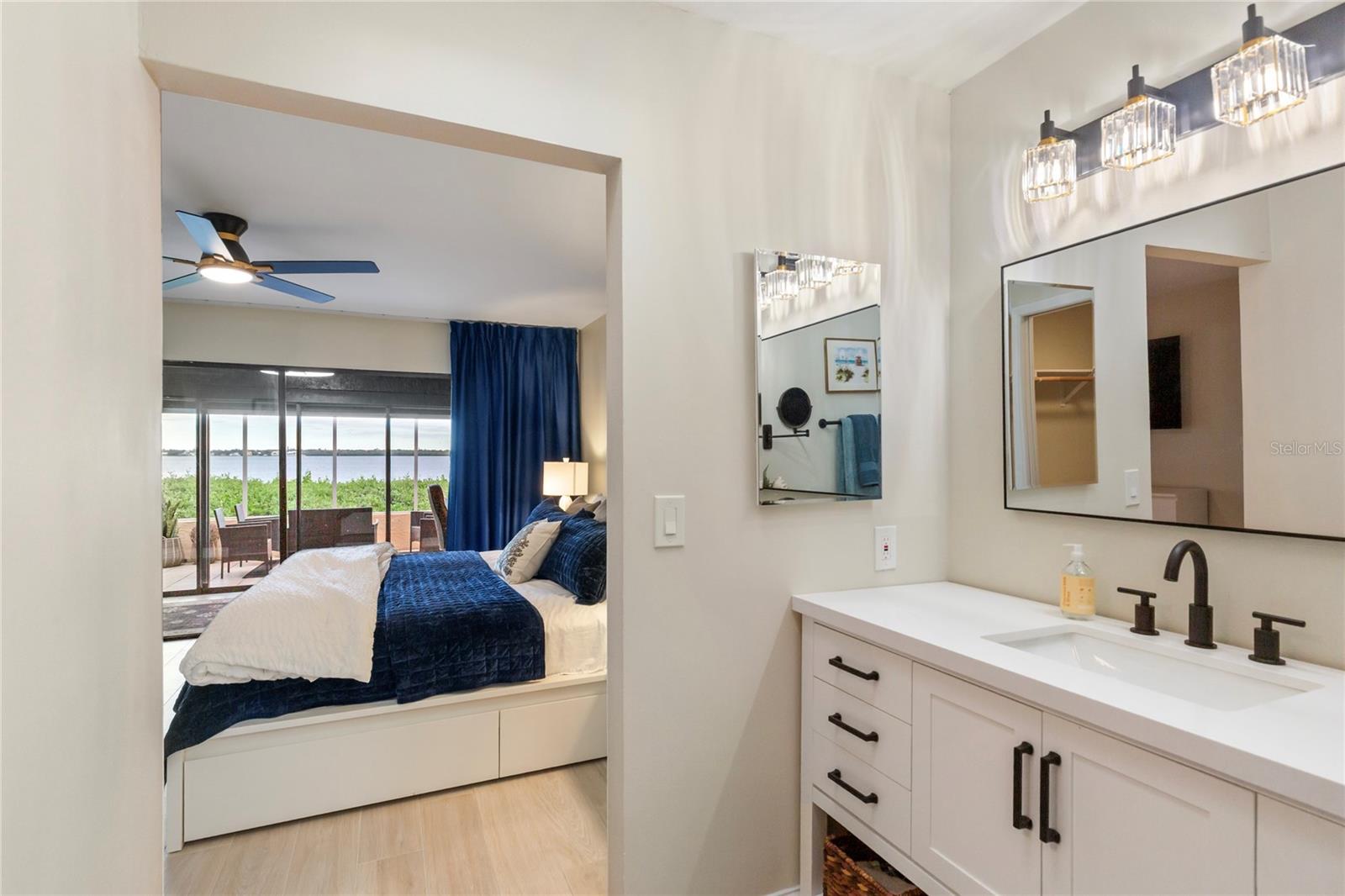 PALMA SOLA HARBOUR SEC 5 - Residential